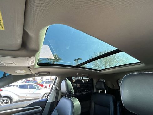 Used 2023 Volkswagen Atlas SE image 18