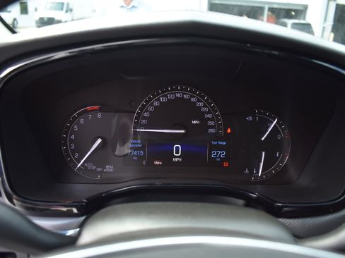 Used 2017 Cadillac XT5 Luxury image 6