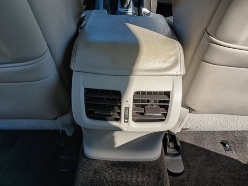 Used 2012 Acura TL w/ Technology Package image 17