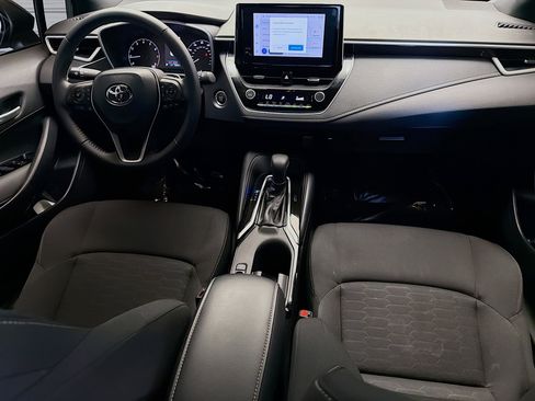 Used 2025 Toyota Corolla SE w/ SE Package FWD image 12