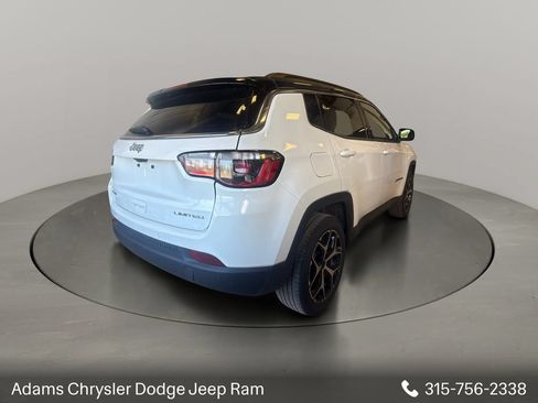 Used 2025 Jeep Compass Limited AWD/4WD image 6