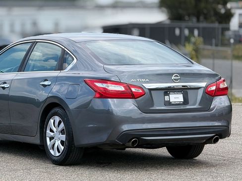 Used 2016 Nissan Altima 2.5 S w/ Power Driver Seat Package FWD image 15