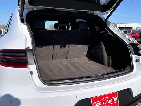 Used 2017 Porsche Macan Base image 35