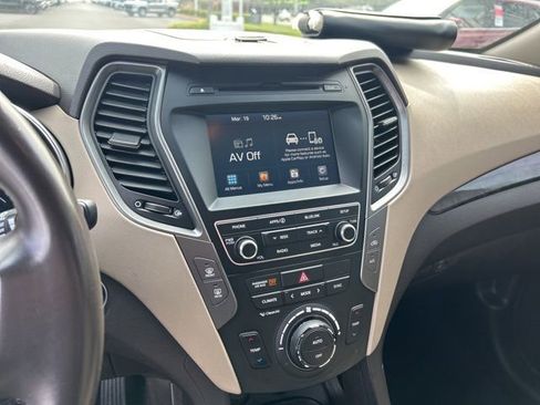 Used 2017 Hyundai Santa Fe Sport image 22