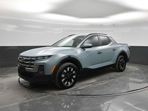 Certified 2025 Hyundai Santa Cruz SEL FWD image 4