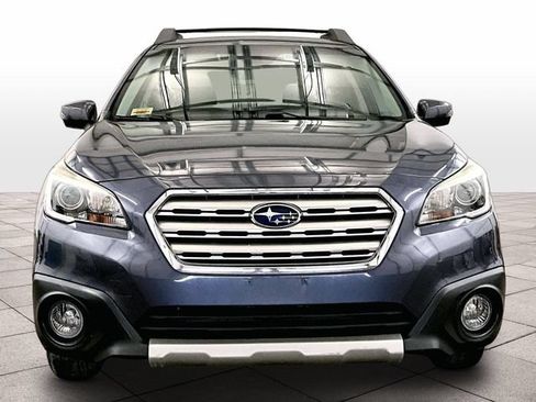Used 2017 Subaru Outback 3.6R Limited AWD/4WD image 3