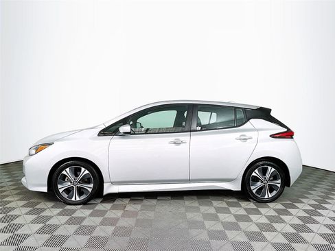 Used 2021 Nissan Leaf SV FWD image 4