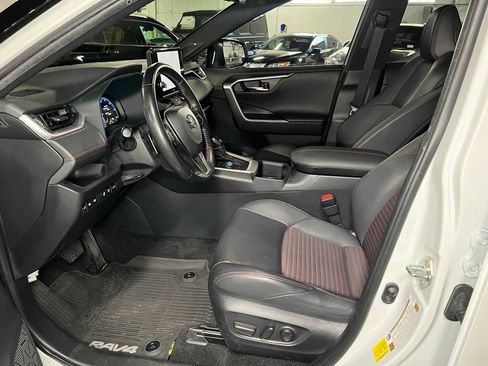 Used 2024 Toyota RAV4 XSE w/ Weather Package AWD/4WD image 23