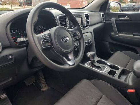 Used 2019 Kia Sportage LX image 16