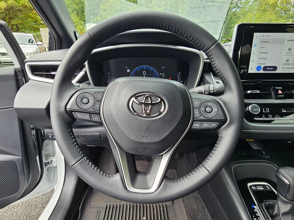 Used 2025 Toyota Corolla XSE FWD image 27
