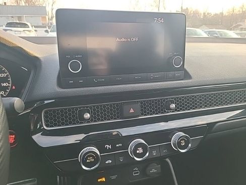 Used 2023 Honda Civic Sport image 15