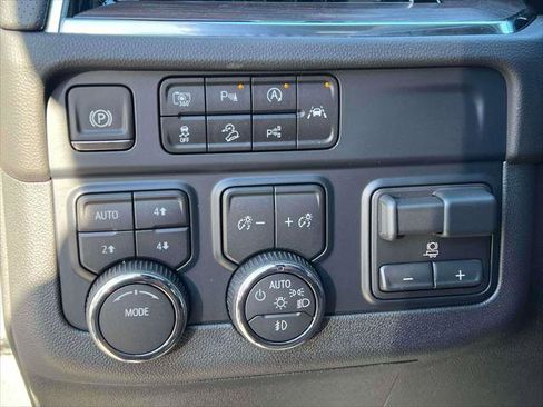 New 2026 Chevrolet Suburban Premier w/ Sun And Tow Package image 11