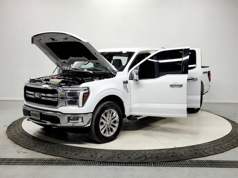Used 2024 Ford F150 Lariat w/ Tow/Haul Package image 11