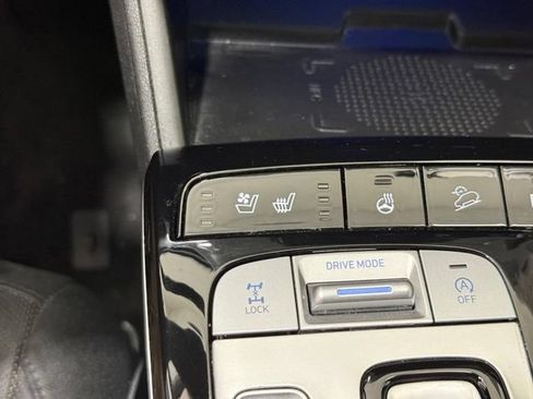 Used 2022 Hyundai Tucson Limited AWD/4WD image 18