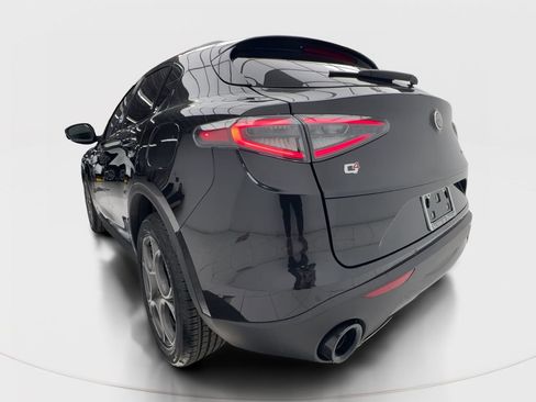 New 2026 Alfa Romeo Stelvio Sprint w/ Convenience Package AWD/4WD image 9