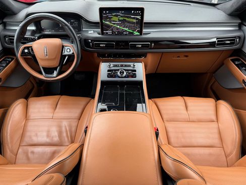 Used 2023 Lincoln Aviator Black Label w/ Dynamic Handling Package image 22