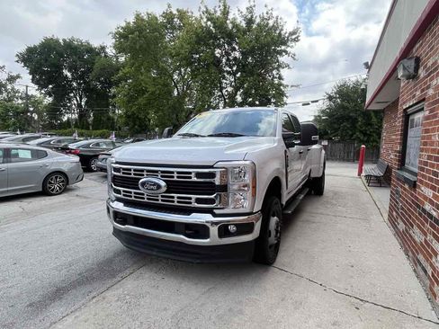 Used 2024 Ford F350 XLT AWD/4WD image 38