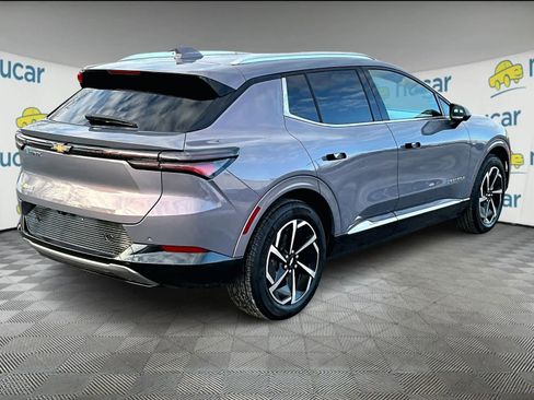 Used 2025 Chevrolet Equinox EV LT image 6