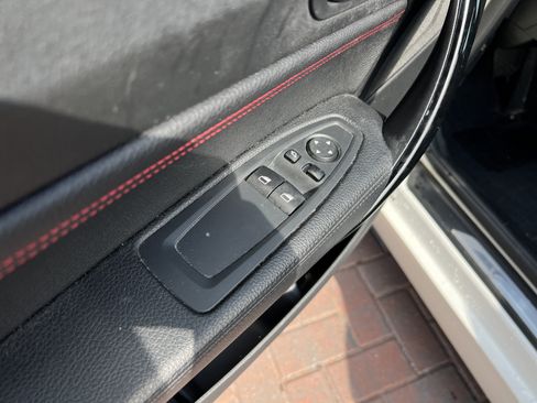 Used 2017 BMW 230i xDrive Coupe AWD/4WD image 14
