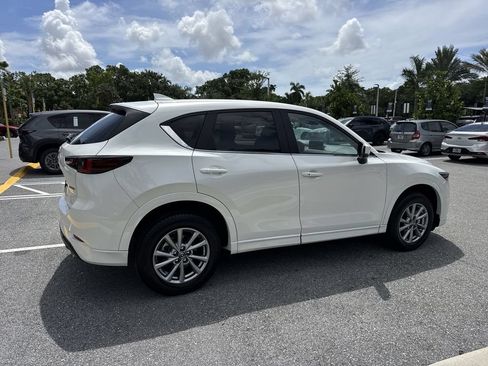 Certified 2025 MAZDA CX-5 AWD 2.5 S w/ Select Package image 4