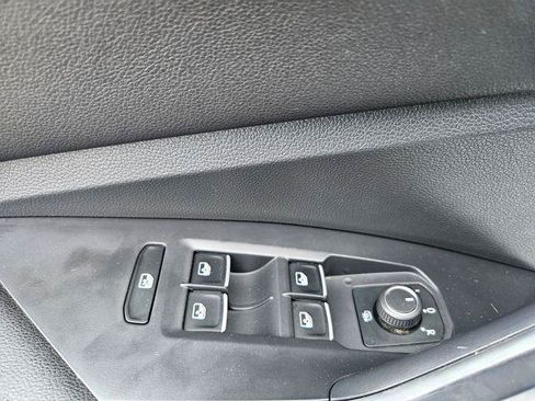 Used 2025 Volkswagen Jetta Sport FWD image 11