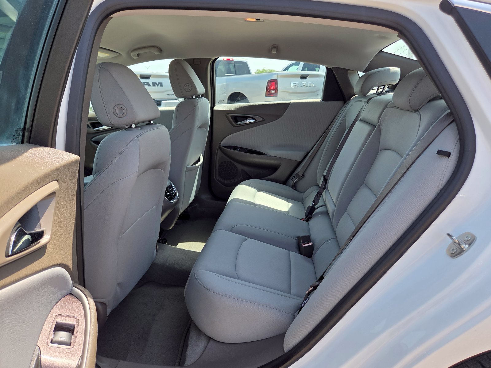 Used 2024 Chevrolet Malibu LT FWD image 15