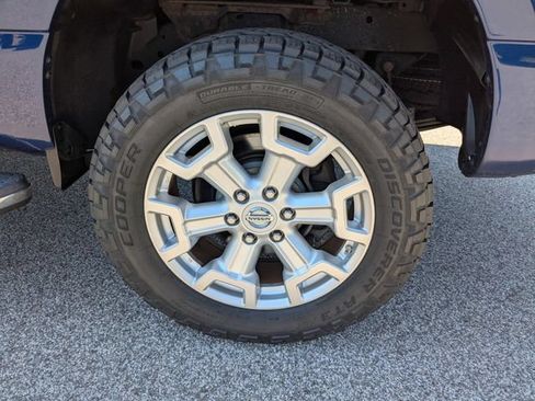 Used 2016 Nissan Titan SL AWD/4WD image 18
