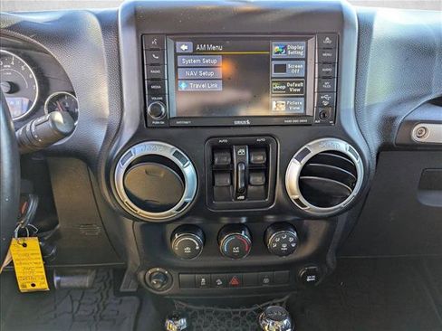 Used 2014 Jeep Wrangler Unlimited Rubicon w/ Connectivity Group image 14