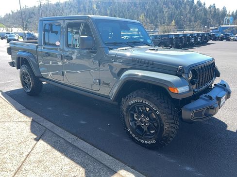 New 2026 Jeep Gladiator Sport image 5