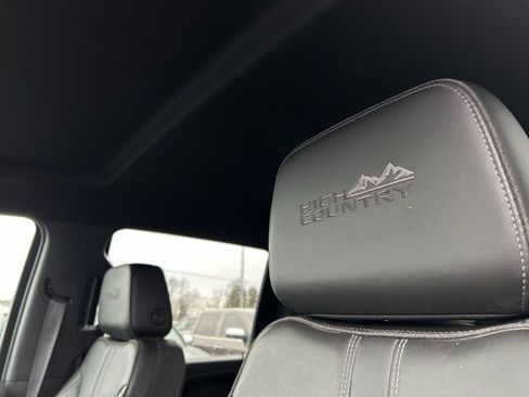 Used 2022 Chevrolet Silverado 3500 High Country w/ Technology Package image 33