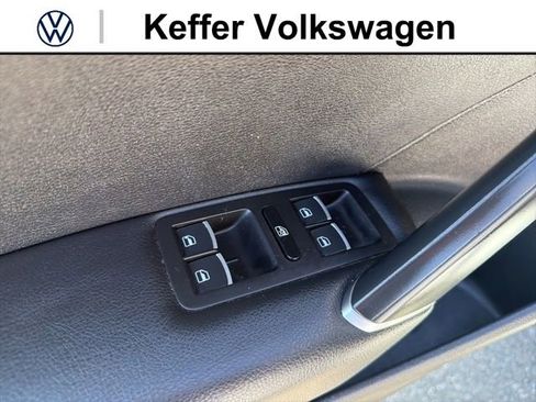Used 2016 Volkswagen Passat 1.8T R-Line FWD image 15