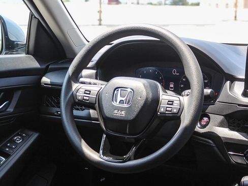 Certified 2025 Honda Accord LX image 16