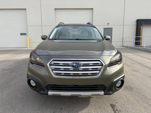 Used 2017 Subaru Outback 3.6R Limited AWD/4WD image 3