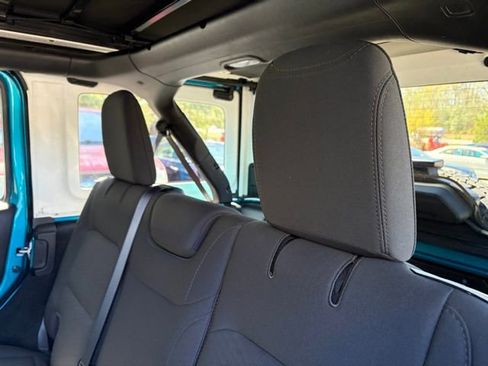 Used 2020 Jeep Wrangler Unlimited Sport S w/ Sun And Sound Package image 19
