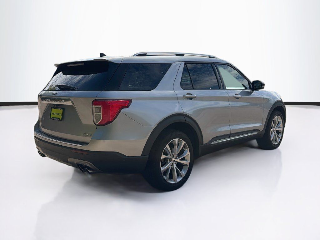 Used 2022 Ford Explorer Platinum w/ Equipment Group 601A AWD/4WD image 5