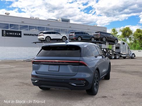 New 2026 Lincoln Nautilus Premier AWD/4WD image 8