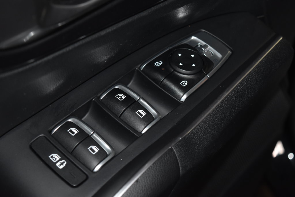 Used 2024 Kia Sorento S AWD/4WD image 5