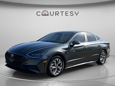 Used 2023 Hyundai Sonata SEL image 1