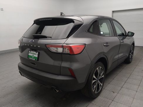 Used 2021 Ford Escape SE w/ SE Sport Appearance Package FWD image 9