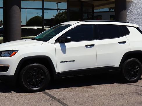 Used 2018 Jeep Compass Sport AWD/4WD image 7
