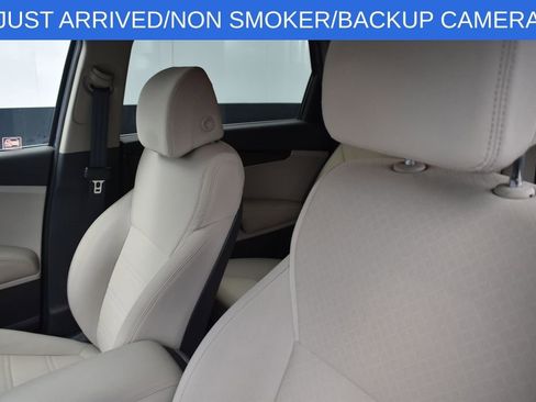 Used 2017 Kia Sorento FWD image 14