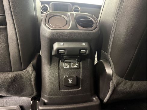 Used 2019 Jeep Wrangler Unlimited Sahara w/ Cold Weather Group AWD/4WD image 6