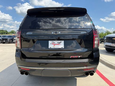 Used 2022 Chevrolet Tahoe RST w/ Sport Performance Package AWD/4WD image 3