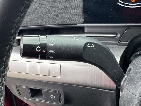 Used 2025 Hyundai Kona SEL image 23