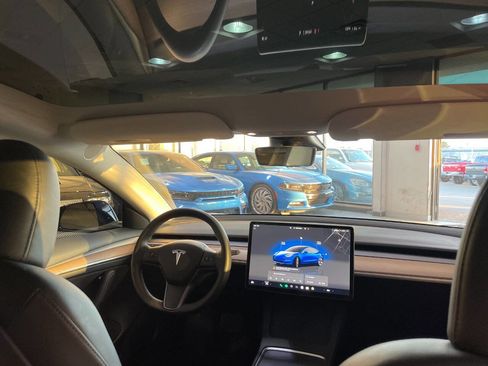 Used 2023 Tesla Model 3 Standard Range image 26