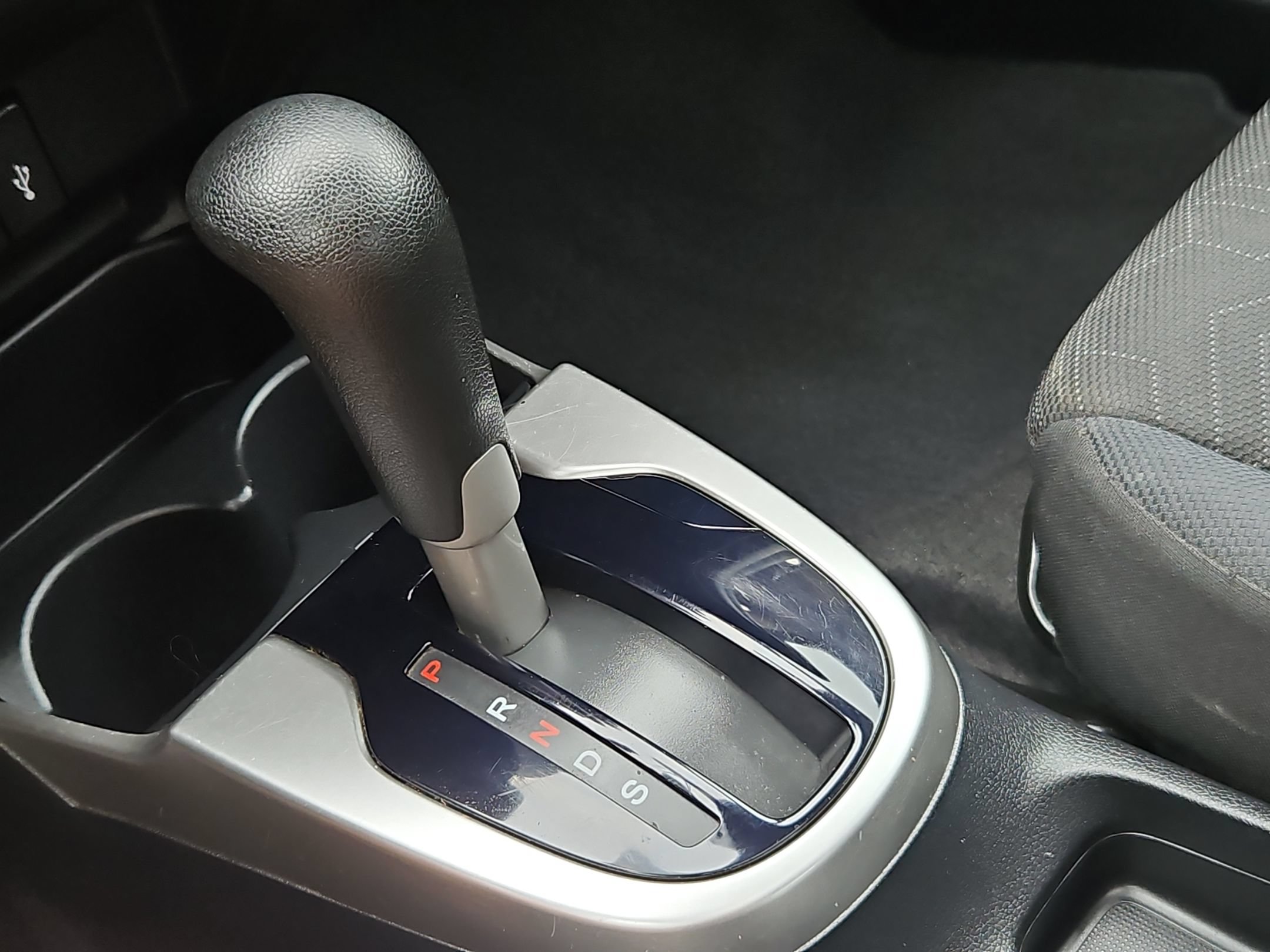 Used 2015 Honda Fit EX image 17