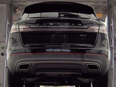 Used 2019 Lincoln Nautilus Select FWD image 7