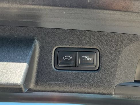 Certified 2024 Kia Telluride EX w/ EX Captain's Chair Package FWD image 7