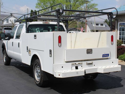 Used 2013 Ford F250 XL w/ PWR Equipment Group AWD/4WD image 4