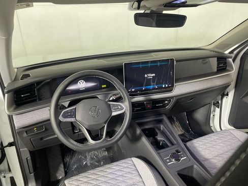 New 2026 Volkswagen Tiguan S image 8